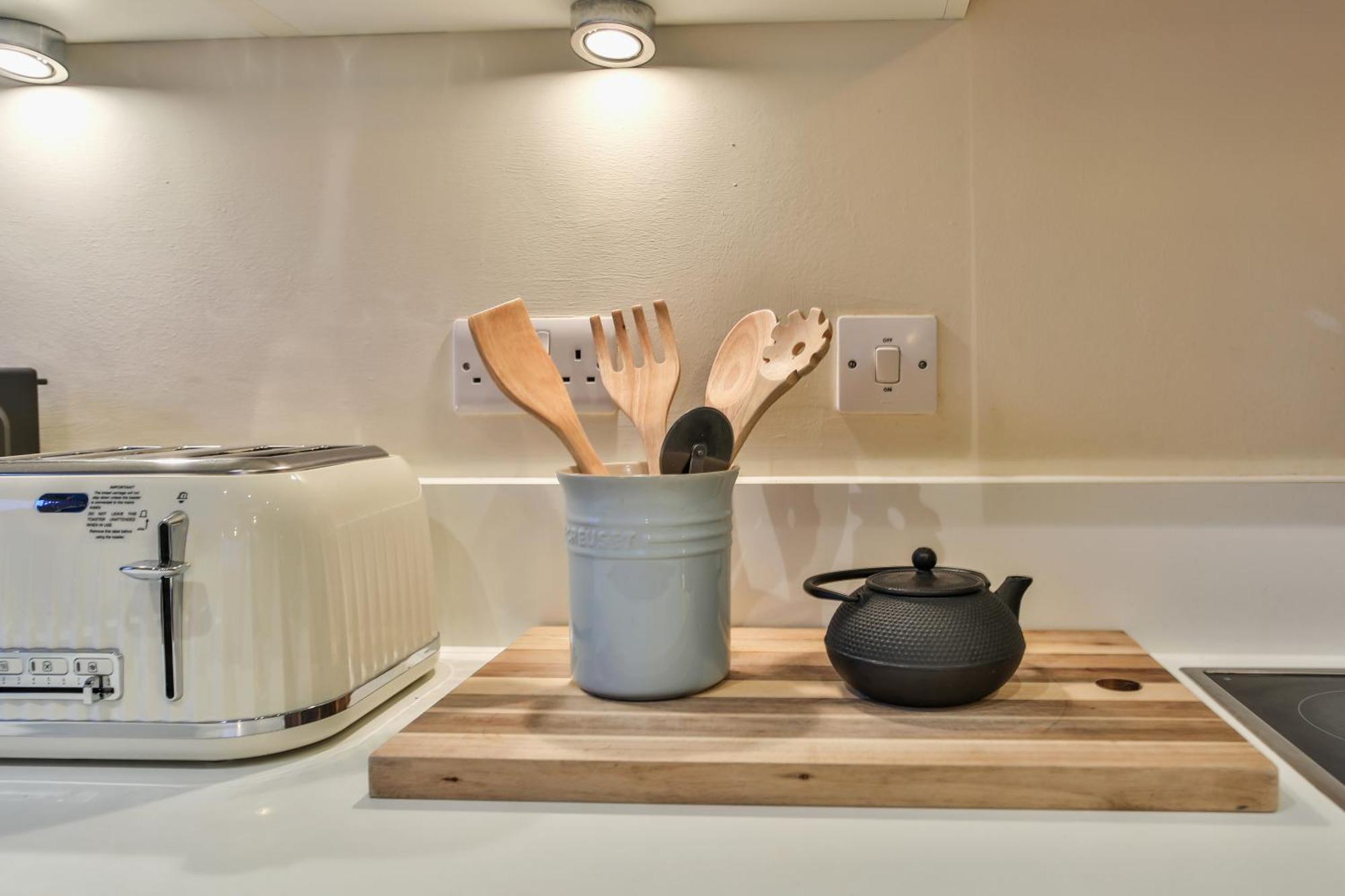 Skyview Apartment By Noknokstay - City Centre With Parking - Group, Family, Business Sheffield Ngoại thất bức ảnh