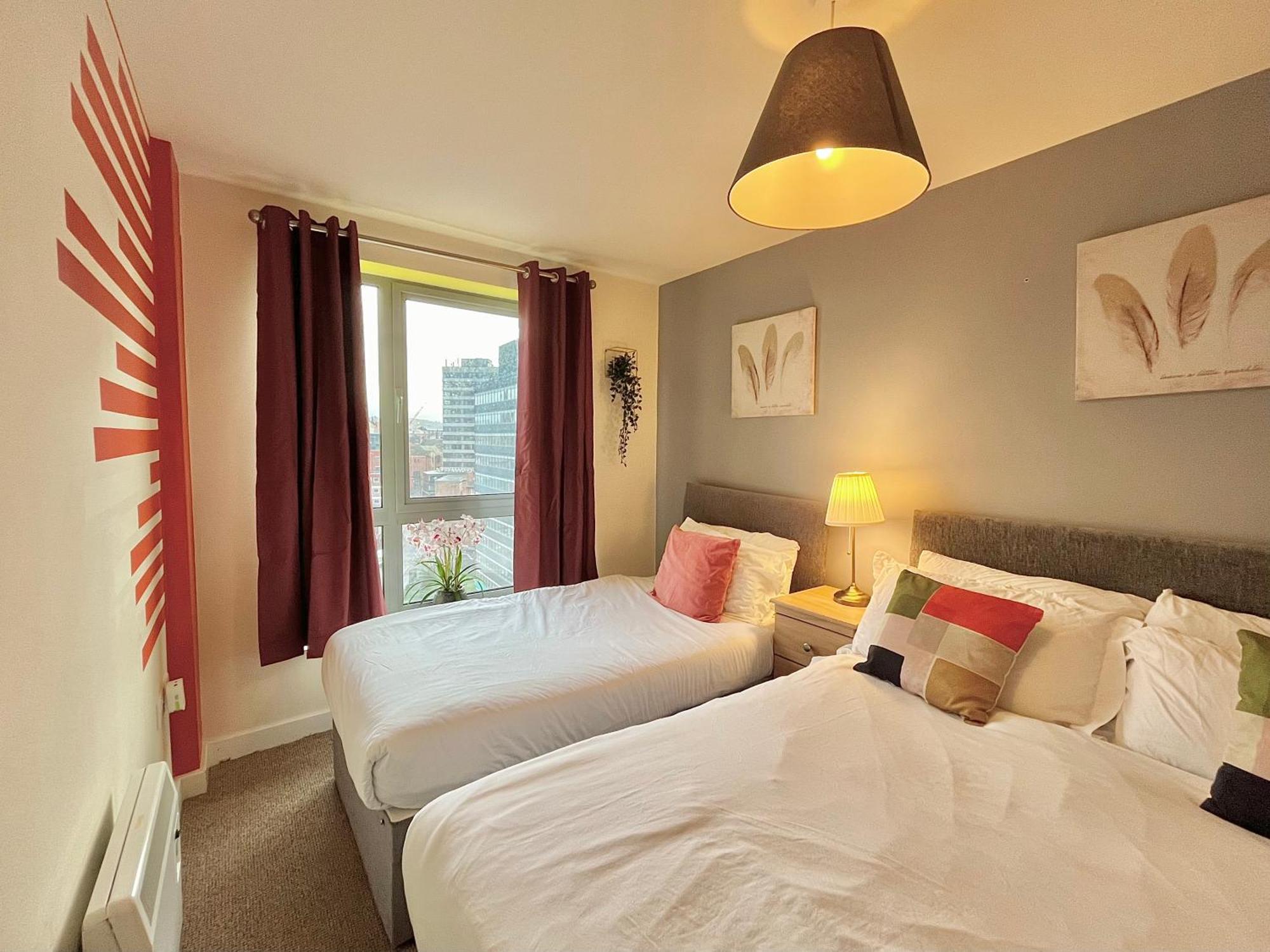 Skyview Apartment By Noknokstay - City Centre With Parking - Group, Family, Business Sheffield Ngoại thất bức ảnh
