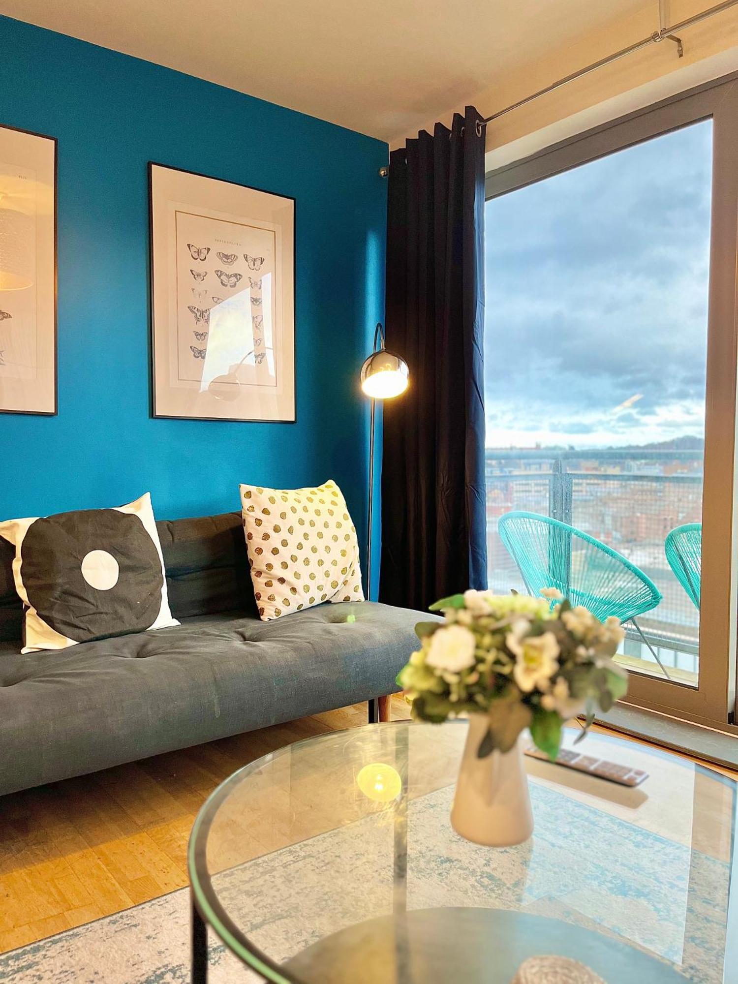 Skyview Apartment By Noknokstay - City Centre With Parking - Group, Family, Business Sheffield Ngoại thất bức ảnh