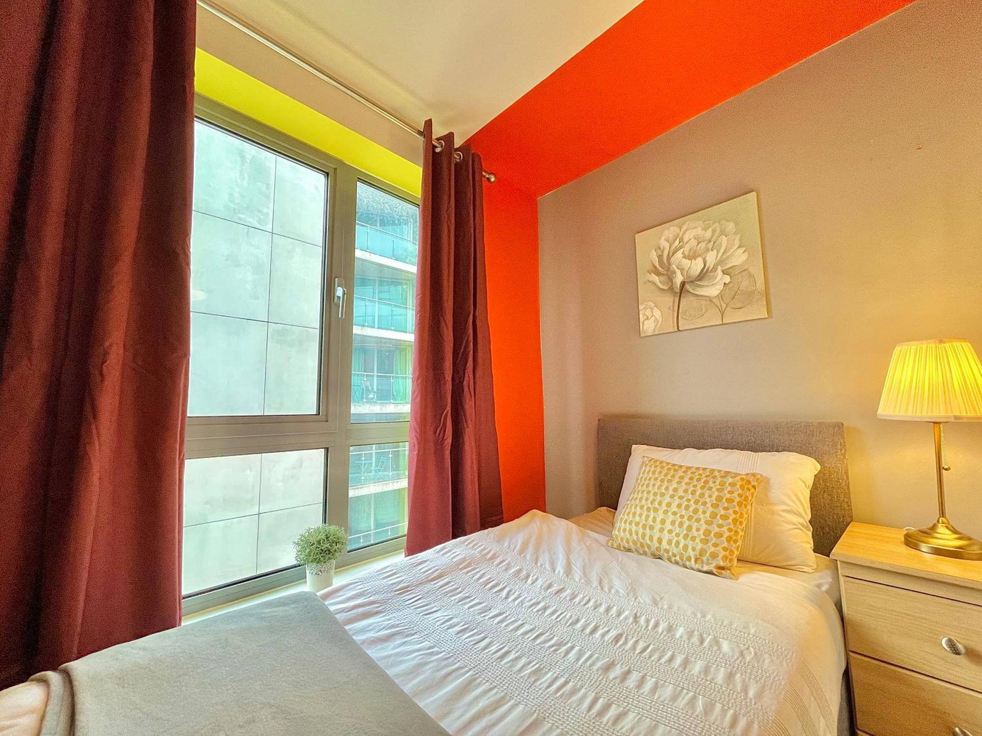 Skyview Apartment By Noknokstay - City Centre With Parking - Group, Family, Business Sheffield Ngoại thất bức ảnh