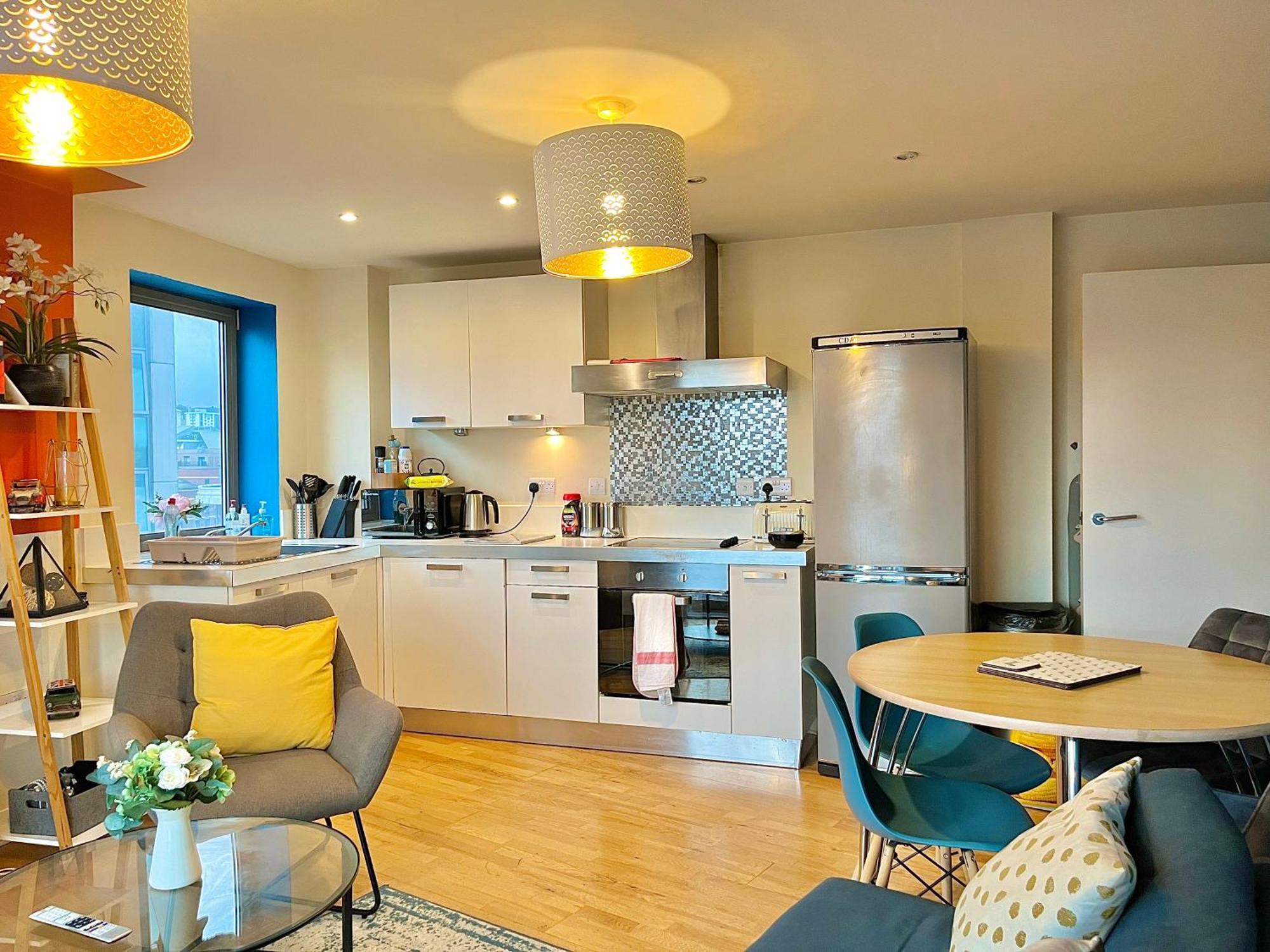 Skyview Apartment By Noknokstay - City Centre With Parking - Group, Family, Business Sheffield Ngoại thất bức ảnh